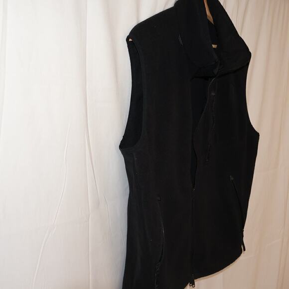 Colombia Black Vest Size Large Men's Three Front Pockets Zip Front - Picture 16 of 16